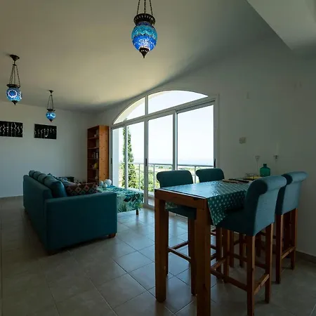 Semesterbostad Joya Cyprus Azure Oceanview Penthouse *